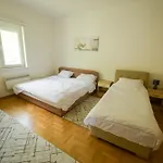 Villa 6