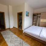 Villa 6