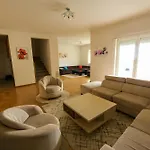 6 Villa *